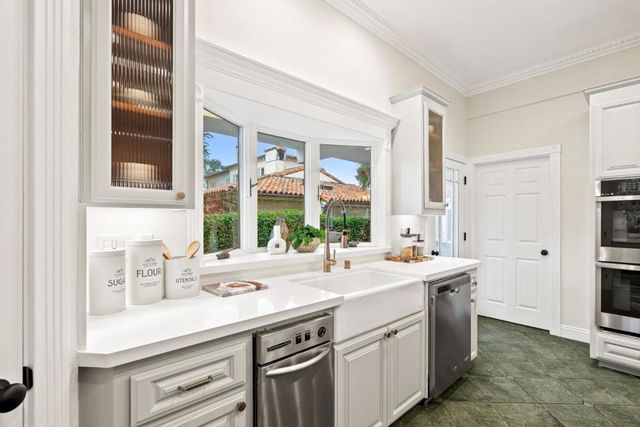 320 Cliff Drive, Aptos, CA 95003