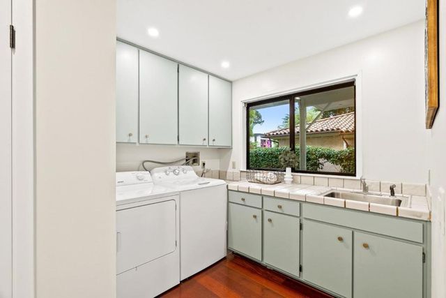 320 Cliff Drive, Aptos, CA 95003