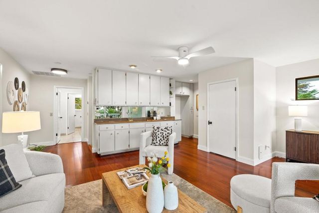 320 Cliff Drive, Aptos, CA 95003