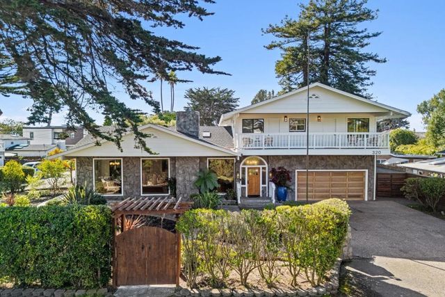 320 Cliff Drive, Aptos, CA 95003