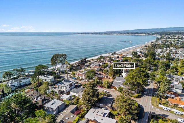 320 Cliff Drive, Aptos, CA 95003