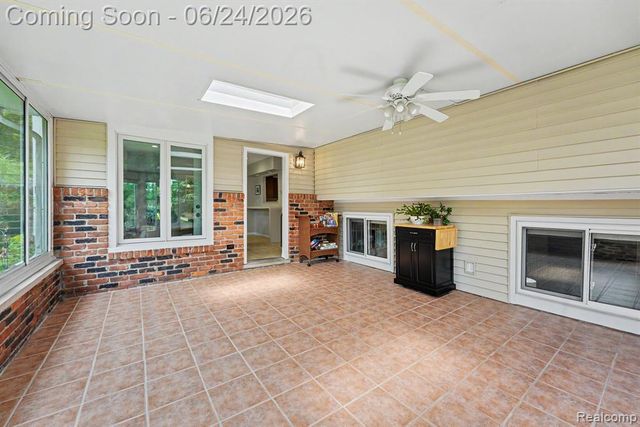 5997 Marble Drive, Troy, MI 48085
