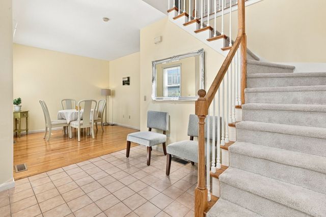 41 Juniperwood Dr, Haverhill, MA 01832