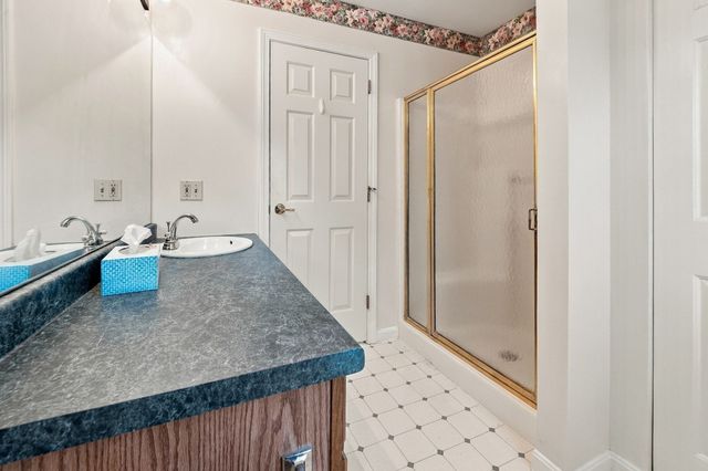 41 Juniperwood Dr, Haverhill, MA 01832