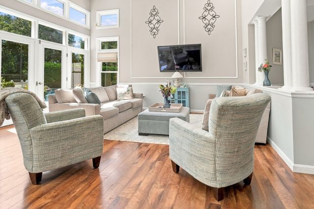 41 Juniperwood Dr, Haverhill, MA 01832