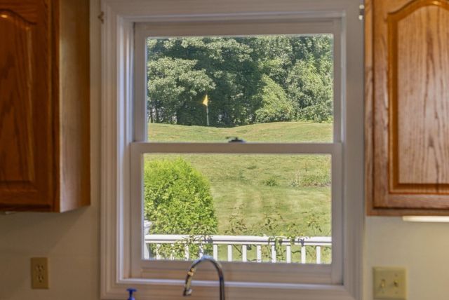 41 Juniperwood Dr, Haverhill, MA 01832
