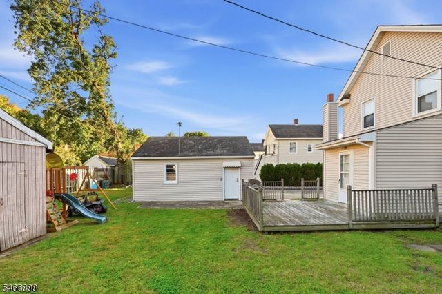 123 Monroe St, Wanaque Boro, NJ 07420