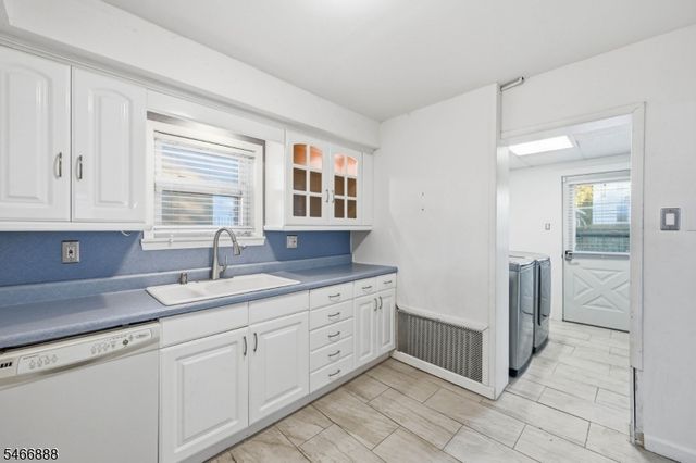 123 Monroe St, Wanaque Boro, NJ 07420