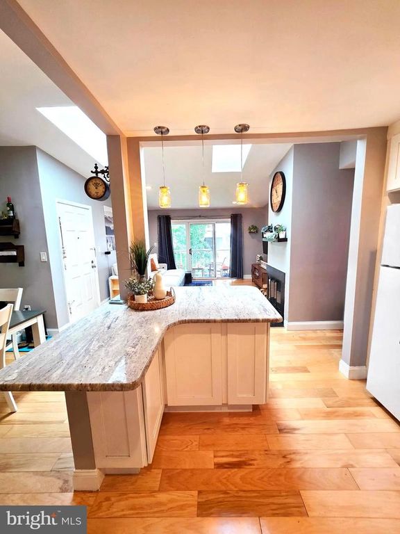 31 HEMLOCK CT, HAMILTON, NJ 08619 — photo 4