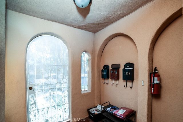 1036 S Citrus Avenue, Los Angeles, CA 90019