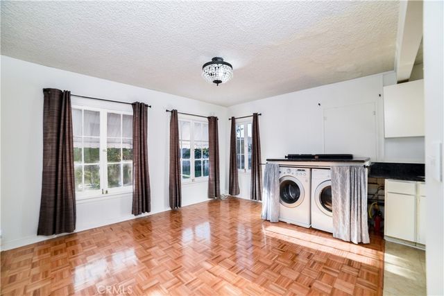 1036 S Citrus Avenue, Los Angeles, CA 90019