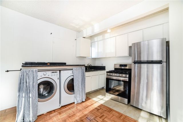 1036 S Citrus Avenue, Los Angeles, CA 90019