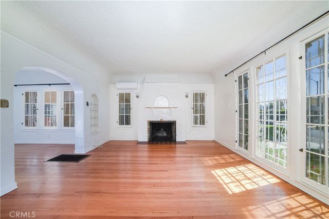 1036 S Citrus Avenue, Los Angeles, CA 90019