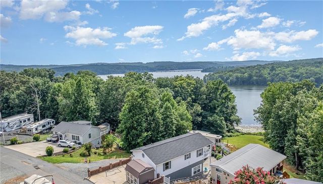 132 Eagle Drive, New London, NC 28127