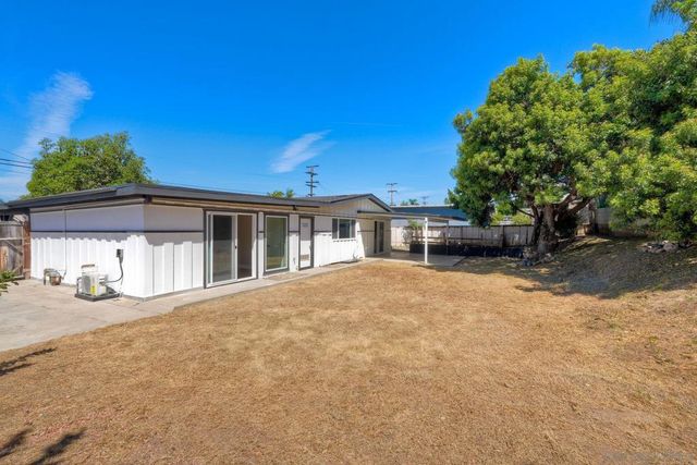 578 E. Indian Rock Rd, Vista, CA 92084