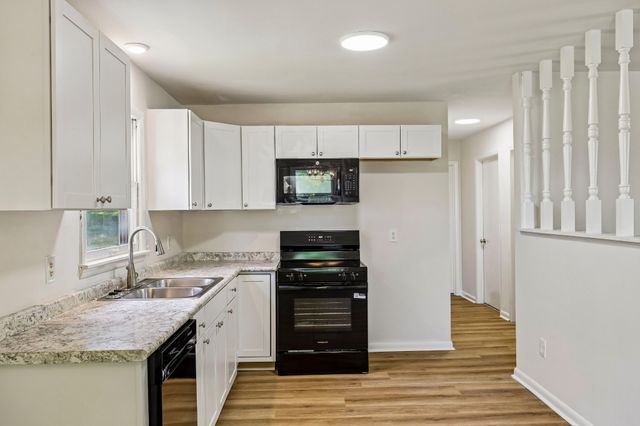 510 W Adams St, Woodbury, TN 37190