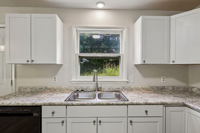 510 W Adams St, Woodbury, TN 37190