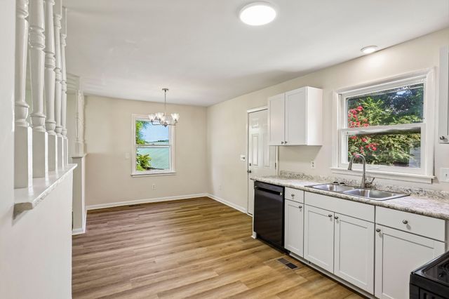 510 W Adams St, Woodbury, TN 37190
