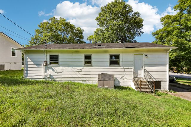 510 W Adams St, Woodbury, TN 37190
