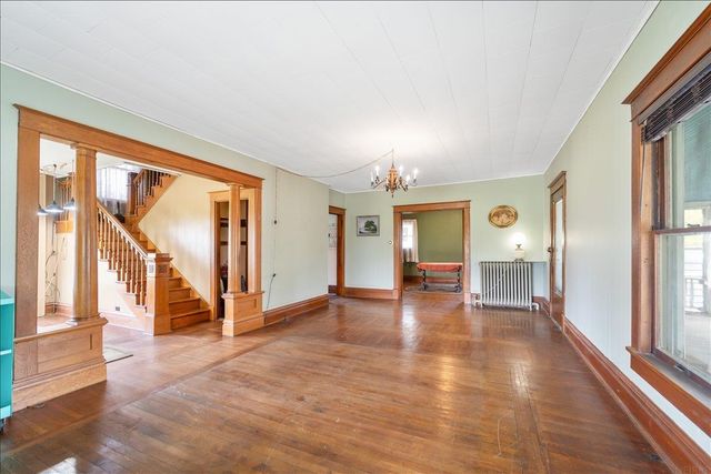 613 Washington Street, Eldora, IA 50627