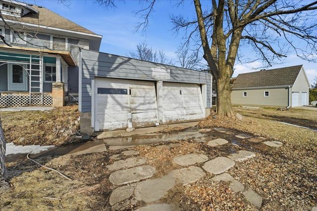 613 Washington Street, Eldora, IA 50627