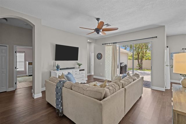 382 FOUNTAINVIEW CIRCLE, Oldsmar, FL 34677