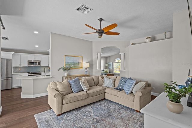 382 FOUNTAINVIEW CIRCLE, Oldsmar, FL 34677