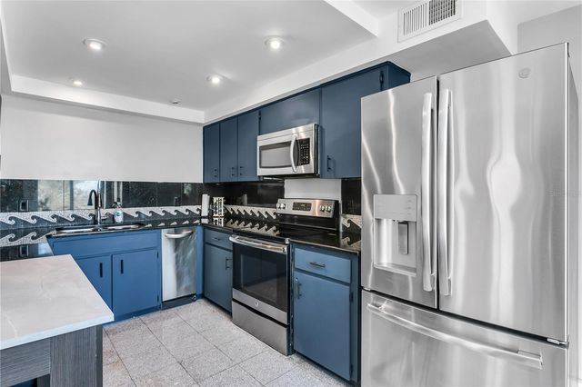 1460 GULF BOULEVARD 310, Clearwater, FL 33767