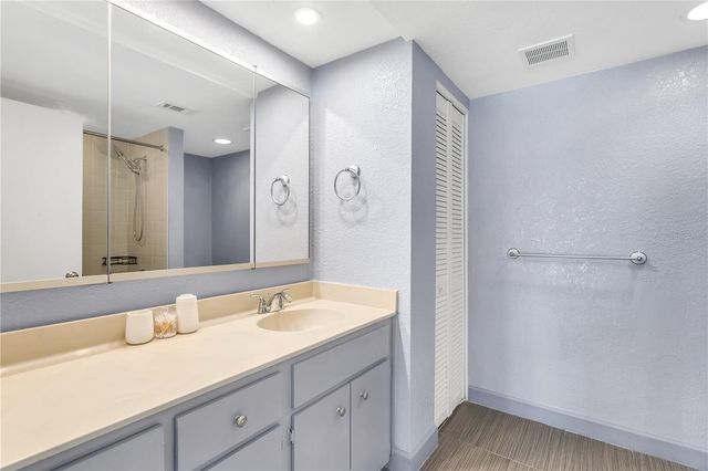 1460 GULF BOULEVARD 310, Clearwater, FL 33767