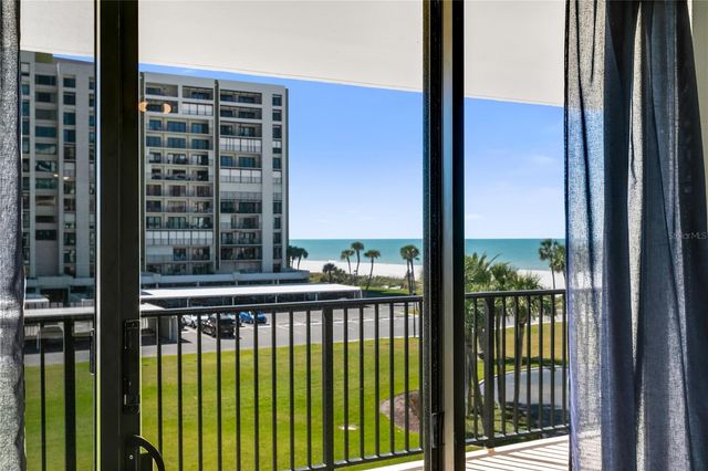 1460 GULF BOULEVARD 310, Clearwater, FL 33767