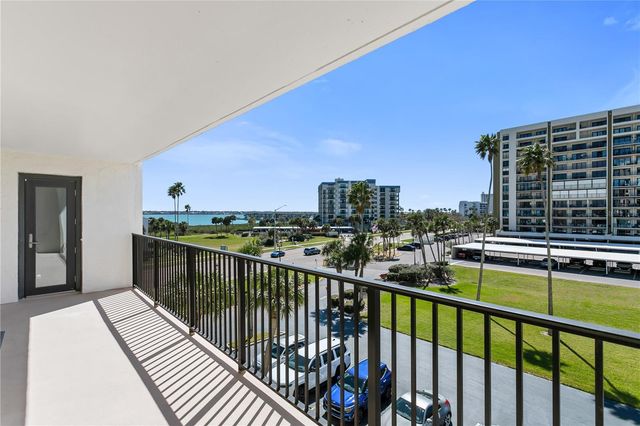 1460 GULF BOULEVARD 310, Clearwater, FL 33767