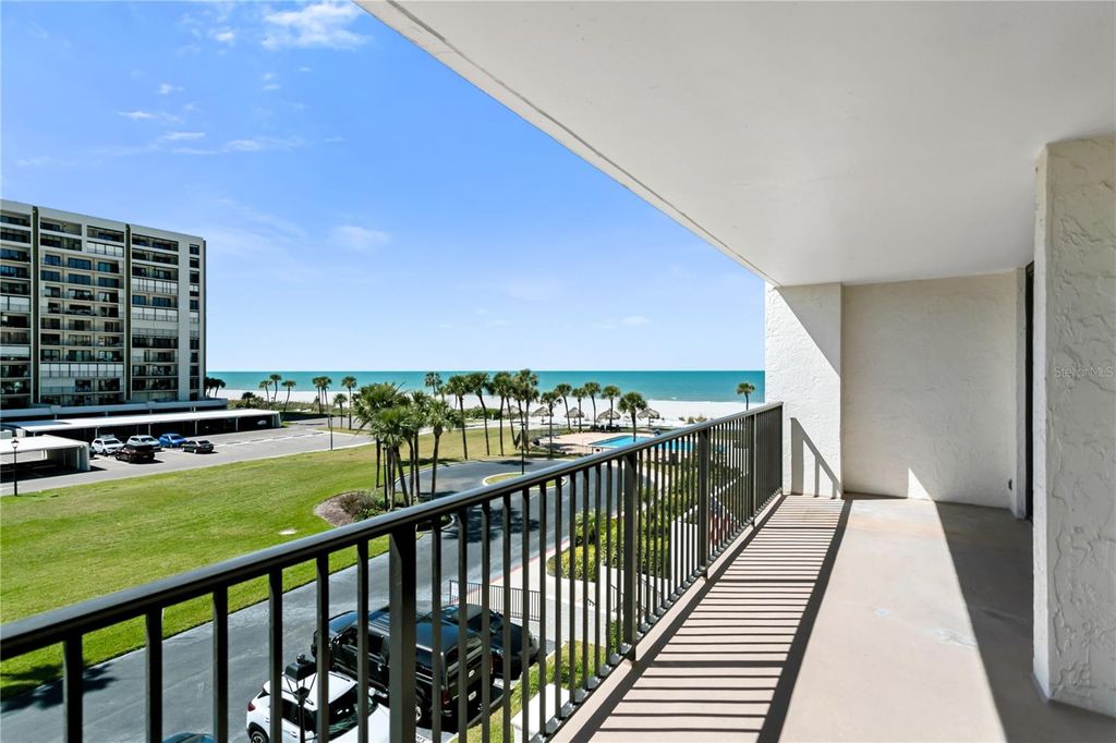 1460 GULF BOULEVARD 310, Clearwater, FL 33767