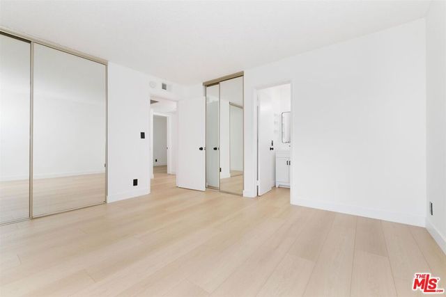 20134 Leadwell Street 334, Winnetka, CA 91306