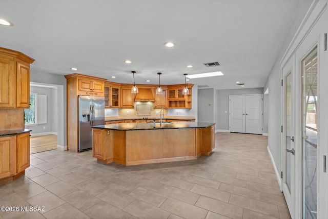 7031 N Donatello Place, Tucson, AZ 85741