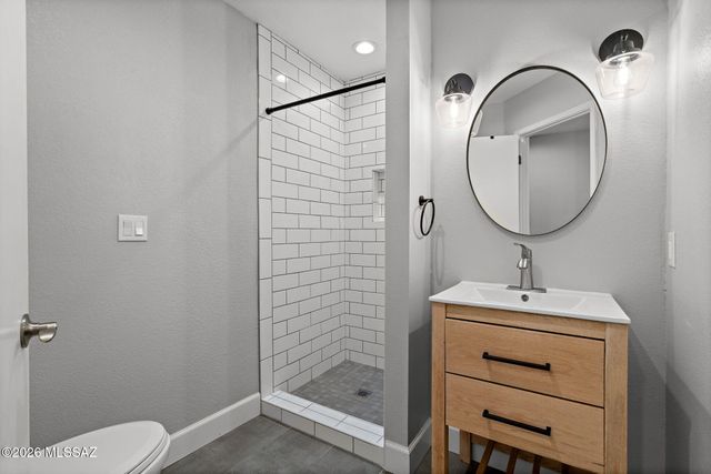 7031 N Donatello Place, Tucson, AZ 85741