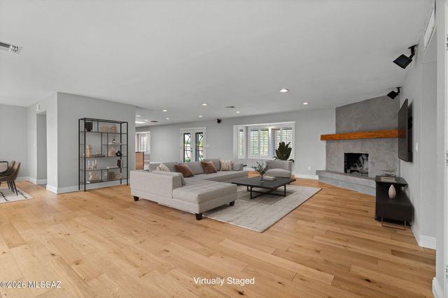 7031 N Donatello Place, Tucson, AZ 85741