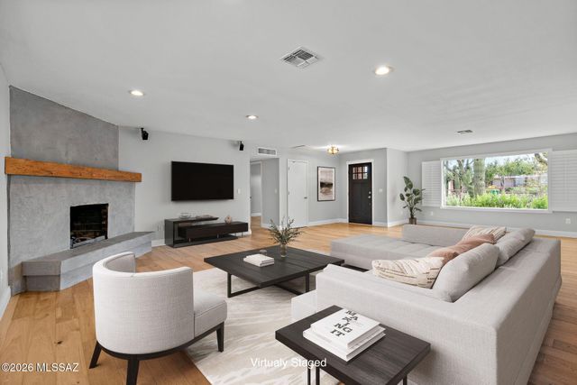 7031 N Donatello Place, Tucson, AZ 85741