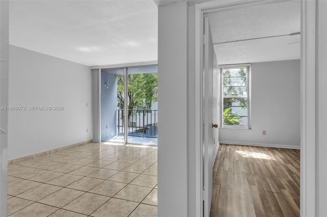 210 Fontainebleau Blvd 210, Miami, FL 33172