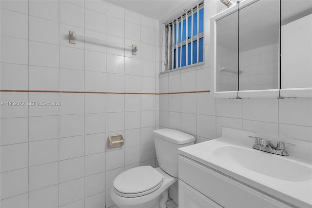 210 Fontainebleau Blvd 210, Miami, FL 33172