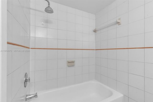 210 Fontainebleau Blvd 210, Miami, FL 33172