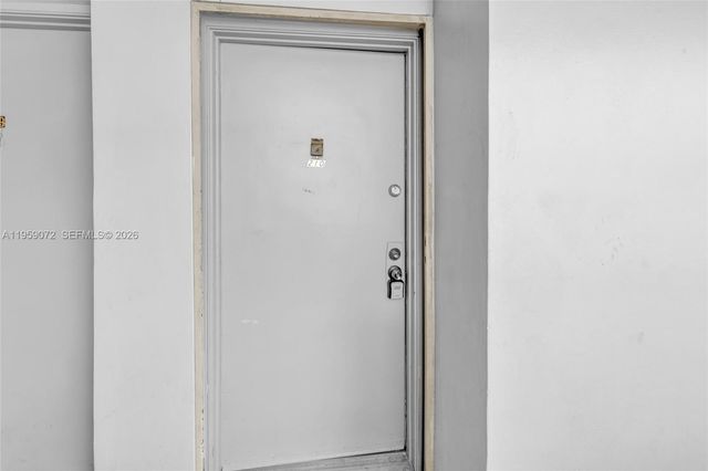 210 Fontainebleau Blvd 210, Miami, FL 33172