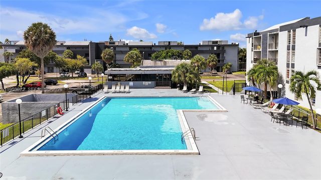 210 Fontainebleau Blvd 210, Miami, FL 33172