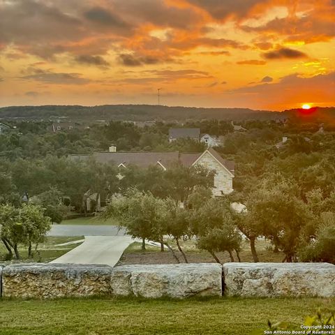 221 BENTWOOD DR, Spring Branch, TX 78070