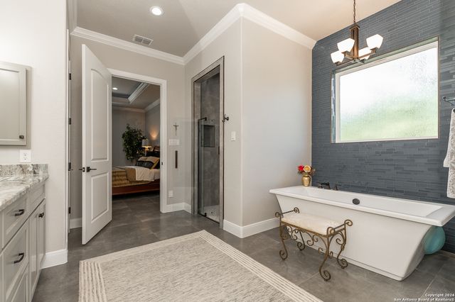 221 BENTWOOD DR, Spring Branch, TX 78070