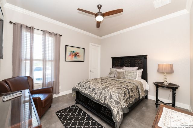 221 BENTWOOD DR, Spring Branch, TX 78070