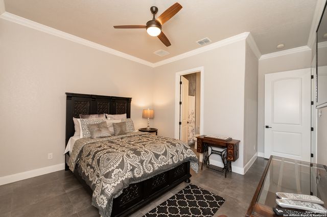 221 BENTWOOD DR, Spring Branch, TX 78070