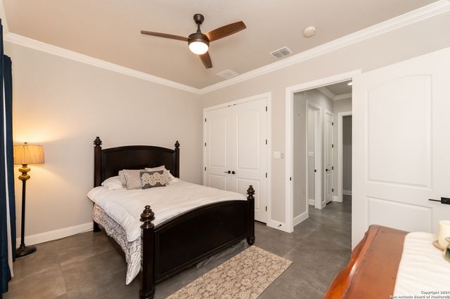 221 BENTWOOD DR, Spring Branch, TX 78070