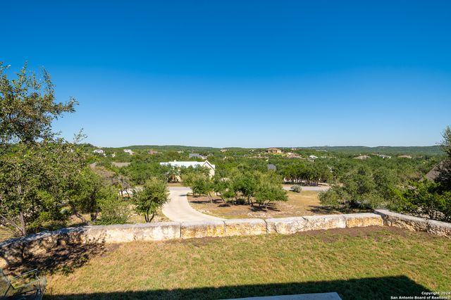 221 BENTWOOD DR, Spring Branch, TX 78070