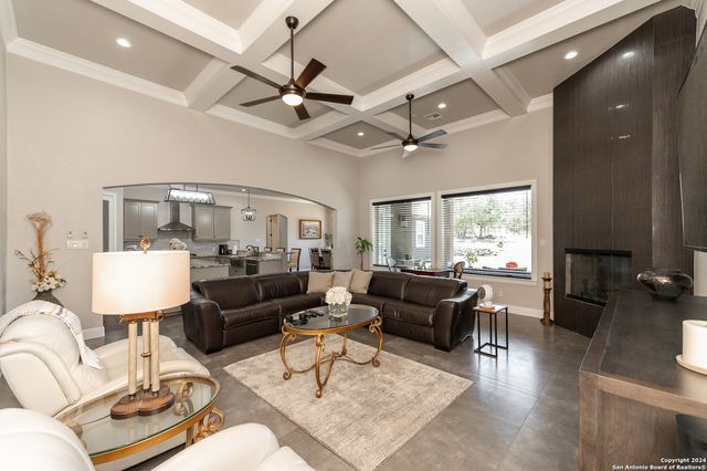 221 BENTWOOD DR, Spring Branch, TX 78070