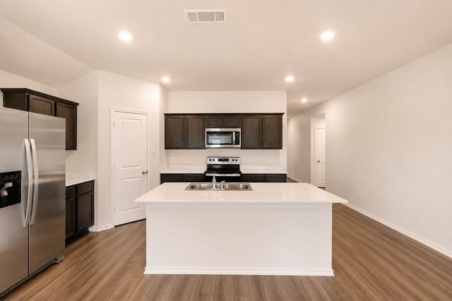 1412 Stuarts Forest Drive, Denton, TX 76207